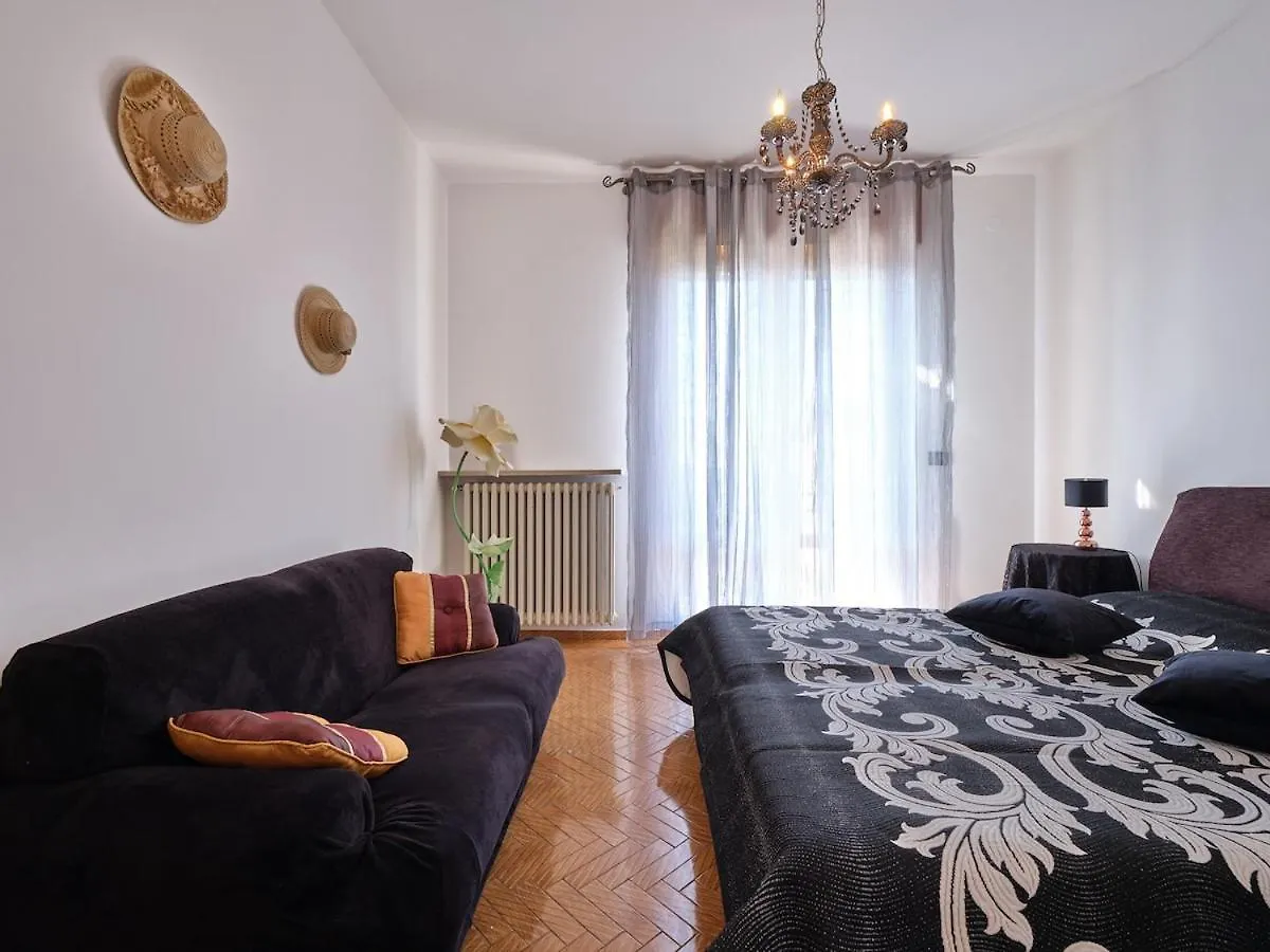 Appartement Villa Viola- Space And Relaxation Caprino Veronese Italie