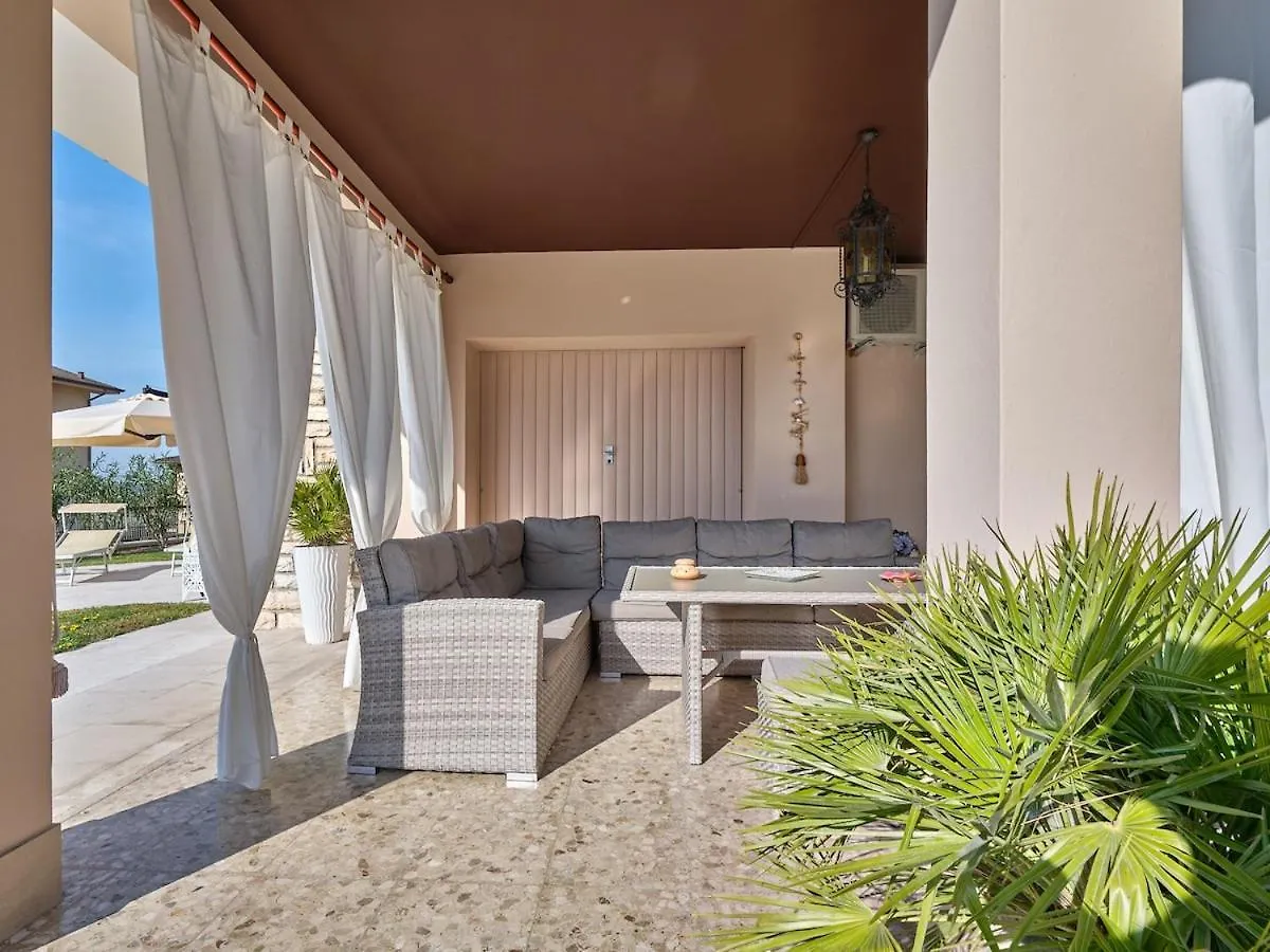 Villa Viola- Space And Relaxation Caprino Veronese