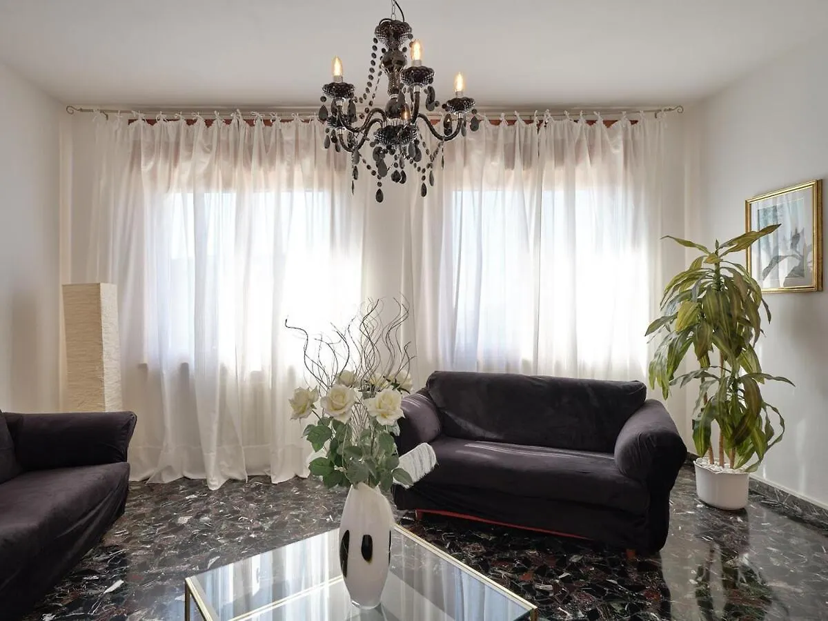Villa Viola- Space And Relaxation Caprino Veronese Italie